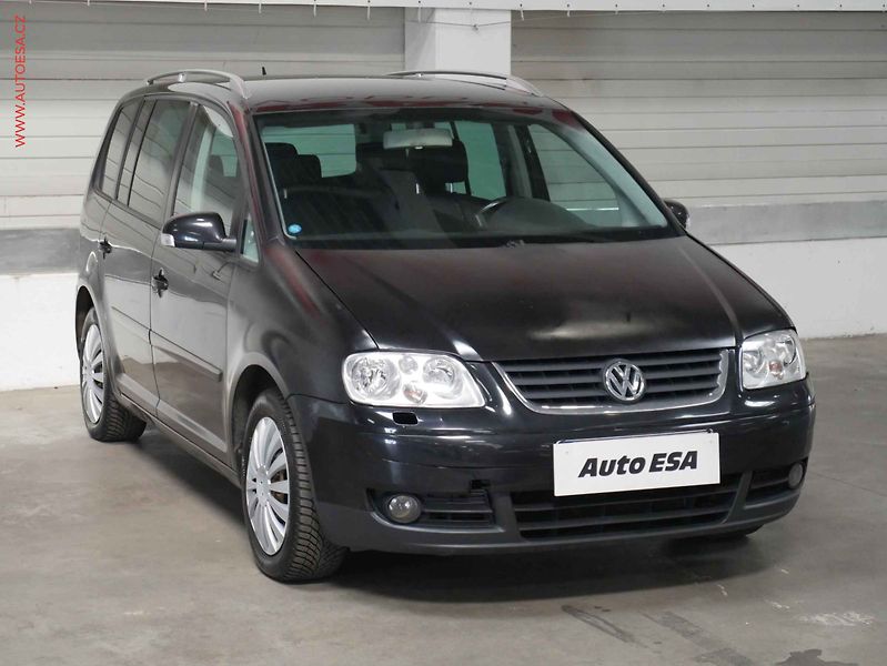Volkswagen Touran (2004) 2.0 TDi, TZ, temp - fotografie inzerátu