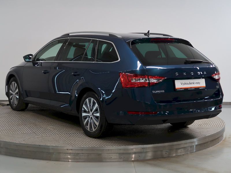 Škoda Superb (2022) iV STYLE 1.4TSI 160KW DSG TAŽN - fotka 7 z 44