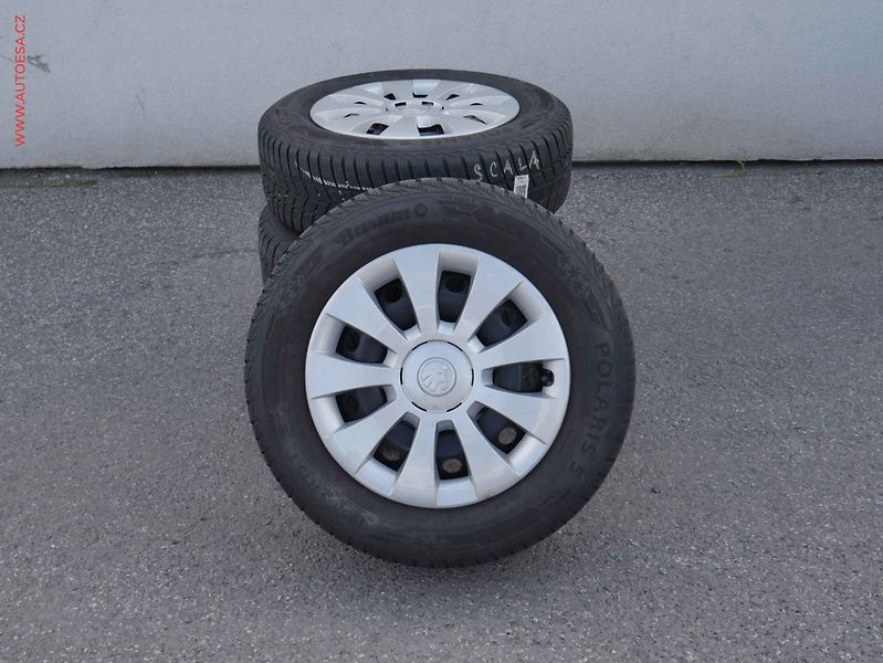 Škoda Scala (2020) 1.0TSi, ČR, Style, LED - fotka 16 z 16