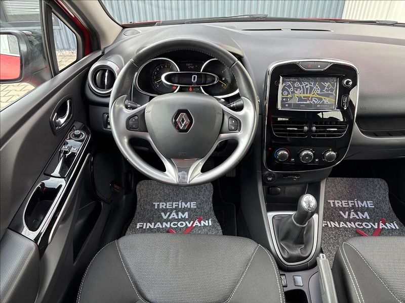 Renault Clio 1,2 Intens, Navi, Kamera... - fotka 9 z 15