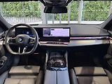 BMW Řada 5 540d xDrive Touring M-Sport - náhled 12