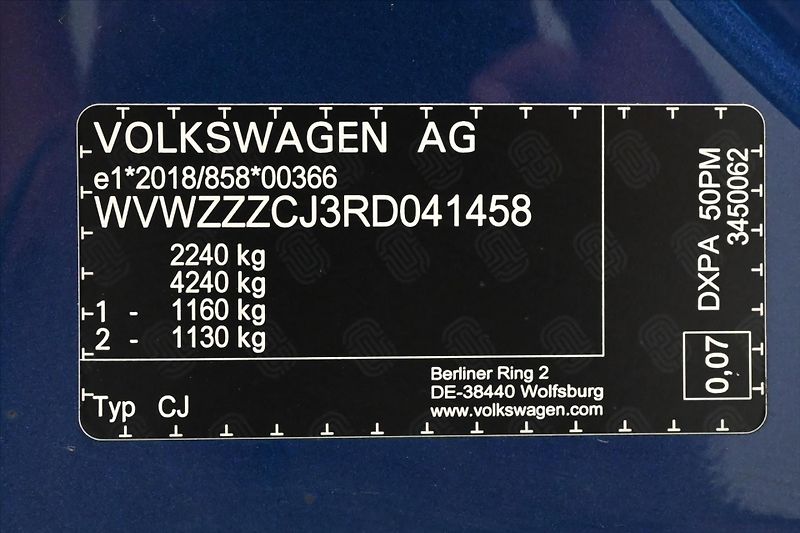 Volkswagen Passat 2,0 TDI 110kW DSG Business Zár - fotka 12 z 33