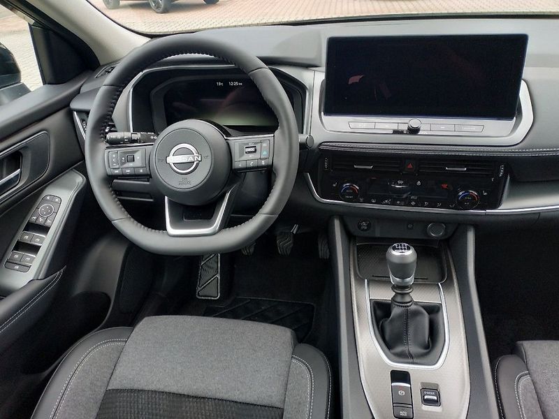 Nissan Qashqai 1.3T mHEV MT,2WD, SKLADEM - fotka 13 z 29