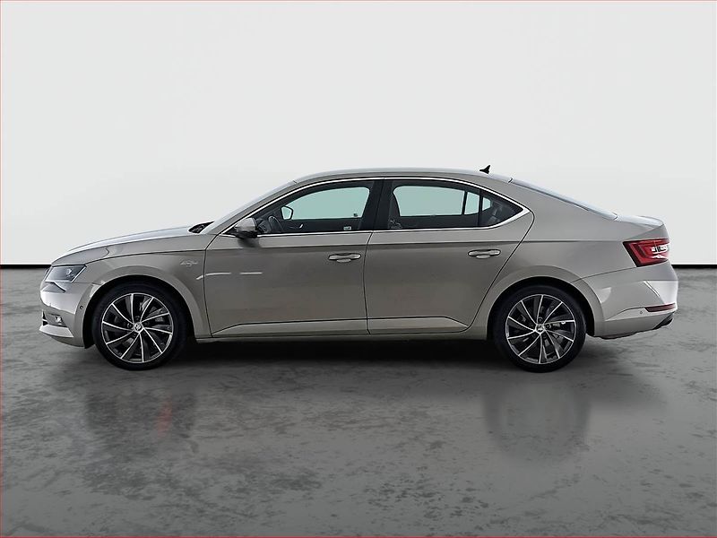 Škoda Superb (2016) Laurin&Klement 2.0 TSI, 4X4 - fotka 3 z 21