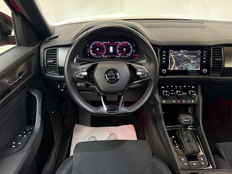 Škoda Kodiaq 2.0 TDI 147 kW Sportline 4x4 D - fotka 6 z 13