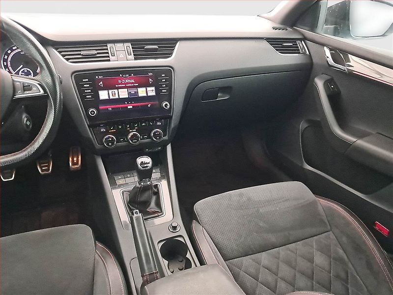 Škoda Octavia (2018) RS 2.0 TDI, Serv.kniha, Kůže - fotka 8 z 16