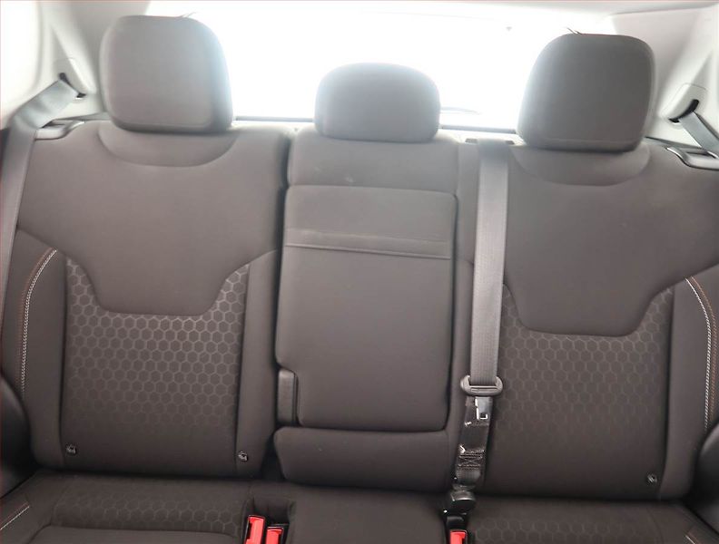 Jeep Compass (2018) 1.6 MultiJet, Serv.kniha - fotka 10 z 15