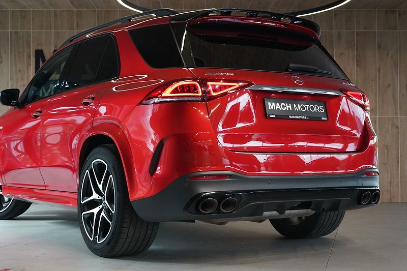 Mercedes-Benz GLE 53 AMG, Masáž, Ventilace, HUD - fotka 12 z 50