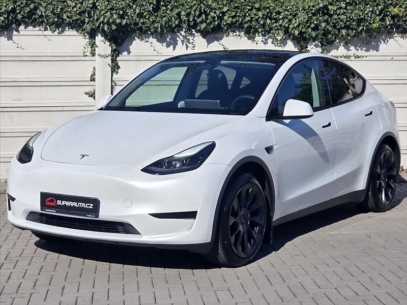 Tesla Model Y 0,0 LFP Ryzen Tažné Enhanced A - fotka 3 z 22