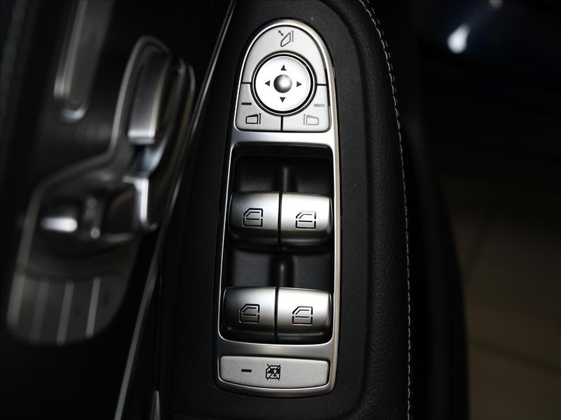 Mercedes-Benz GLC 2,0 220d 4M Paměť 360° Tažné - fotka 18 z 26