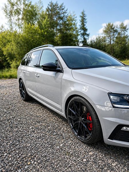 Škoda Octavia (2017) Škoda octavia III RS - fotka 2 z 15