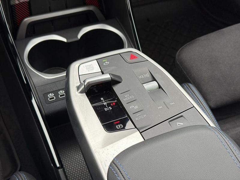 BMW X2 sDrive20i - fotka 12 z 23