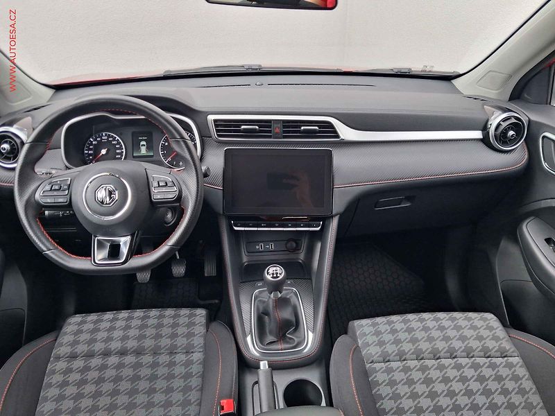 MG ZS (2023) 1.5i, 1.maj,ČR, LED, AC - fotka 8 z 19