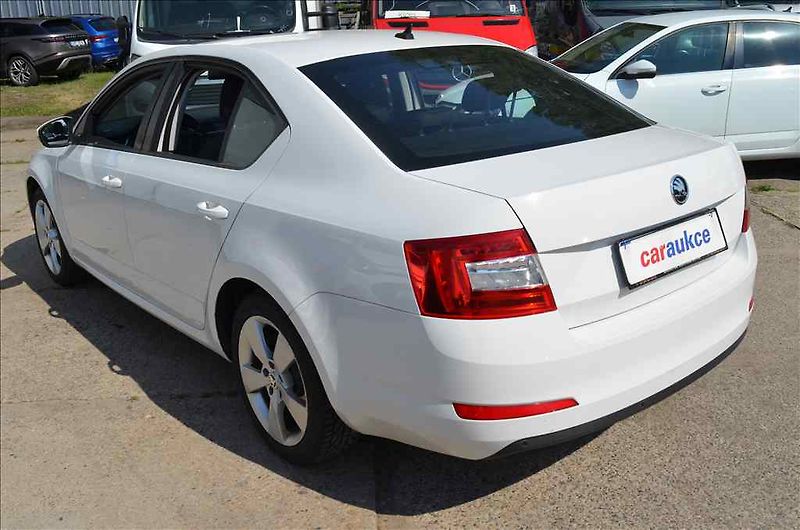 Škoda Octavia (2016) 1,6 TDI - fotka 6 z 23