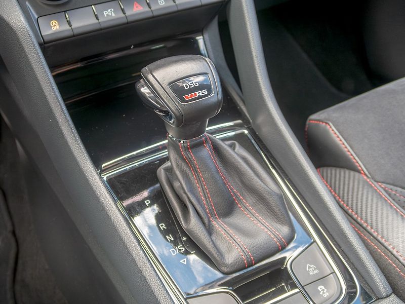 Škoda Kodiaq (2020) ČR 2.0BiTDI 176KW – MODRÉ RS - fotka 30 z 58