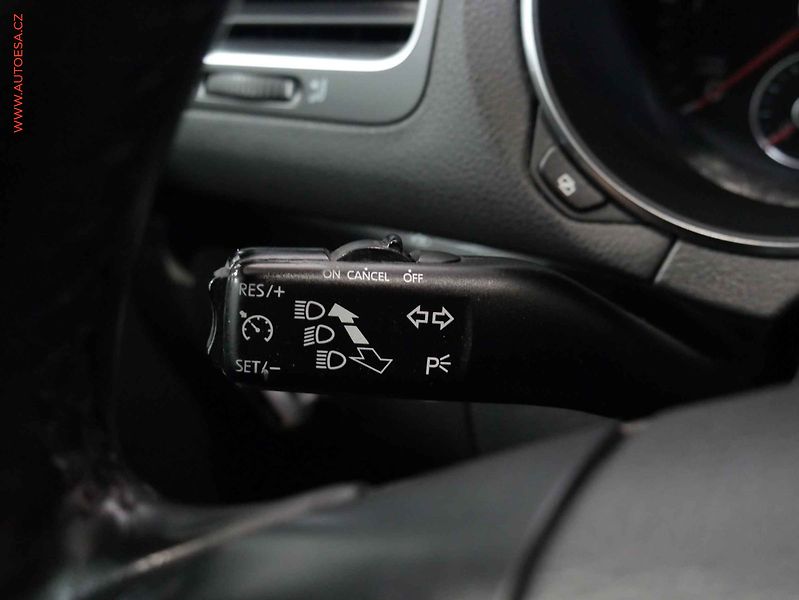 Volkswagen Golf (2009) 2.0 TDi, DSG, temp - fotka 14 z 18