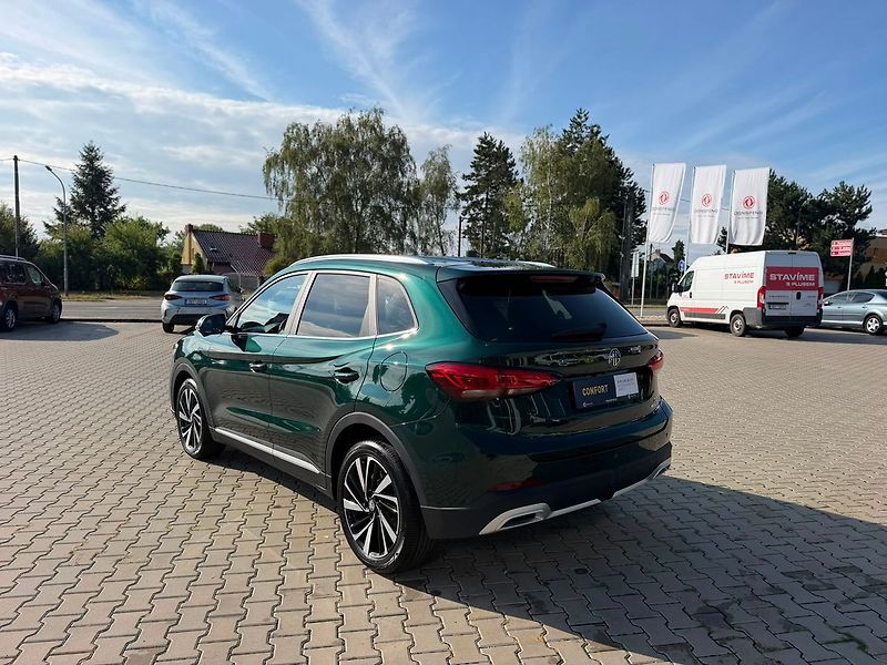 MG ZS HEV 1.5 EXCLUSIVE AT ZÁRUKA 7l - fotka 18 z 29