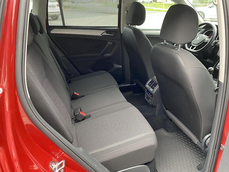 Volkswagen Tiguan 1.4 TSI 110kW - 1xMAJ. - LED - fotka 37 z 44
