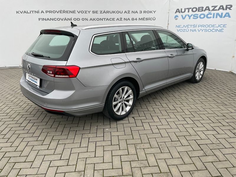 Volkswagen Passat (2020) Com. 2.0TDi 110kW! DSG! Navi! - fotka 4 z 37