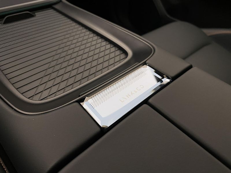 Lynk & Co 08 (2026) MORE PHEV - fotka 25 z 105
