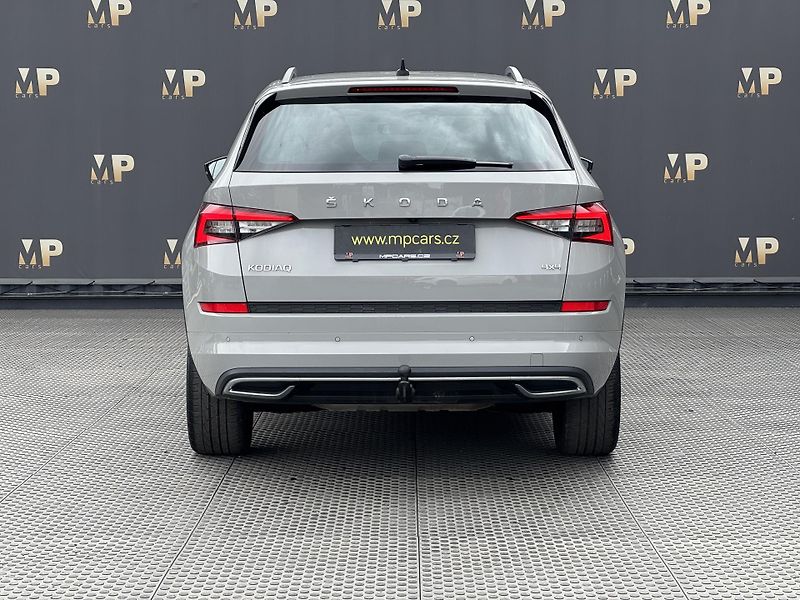 Škoda Kodiaq (2020) 2.0TSi 4X4 Sportline, Virtual  - fotka 8 z 50