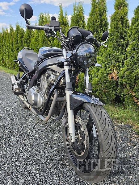 Suzuki GS 500 (2004) - fotka 2 z 15