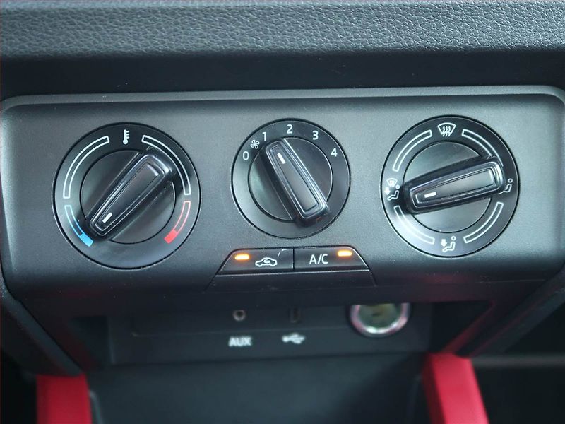 Škoda Fabia (2018) Monte Carlo 1.0 TSI, Automat - fotka 17 z 18