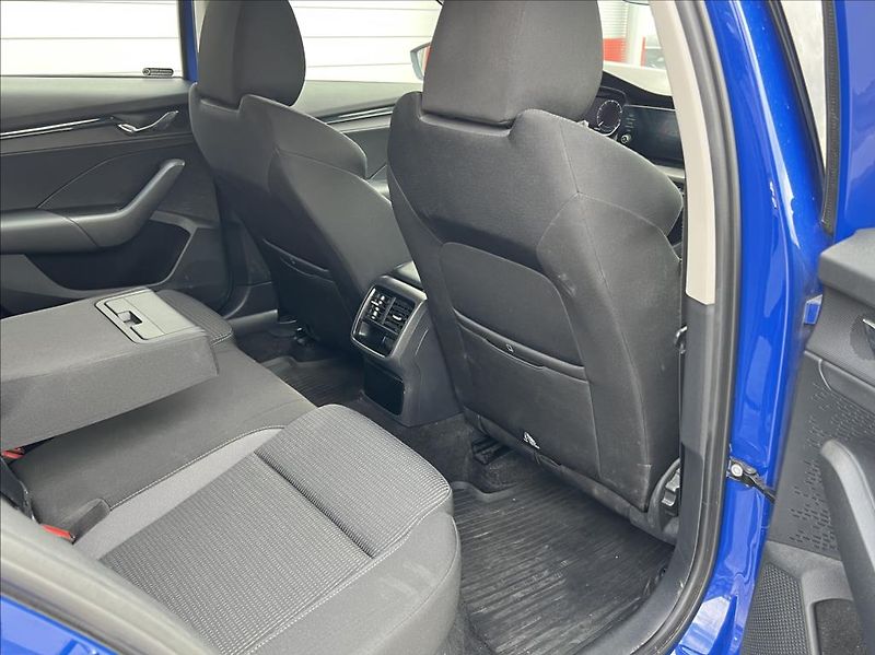 Škoda Octavia 2,0 TDI 110kW Ambition Combi - fotka 16 z 26