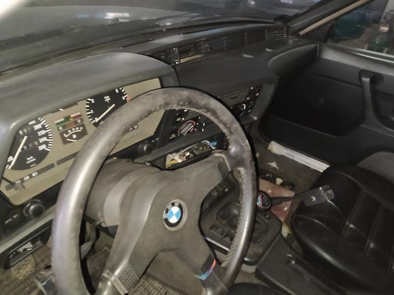BMW Řada 6 (1984) 635 csi - fotka 15 z 15