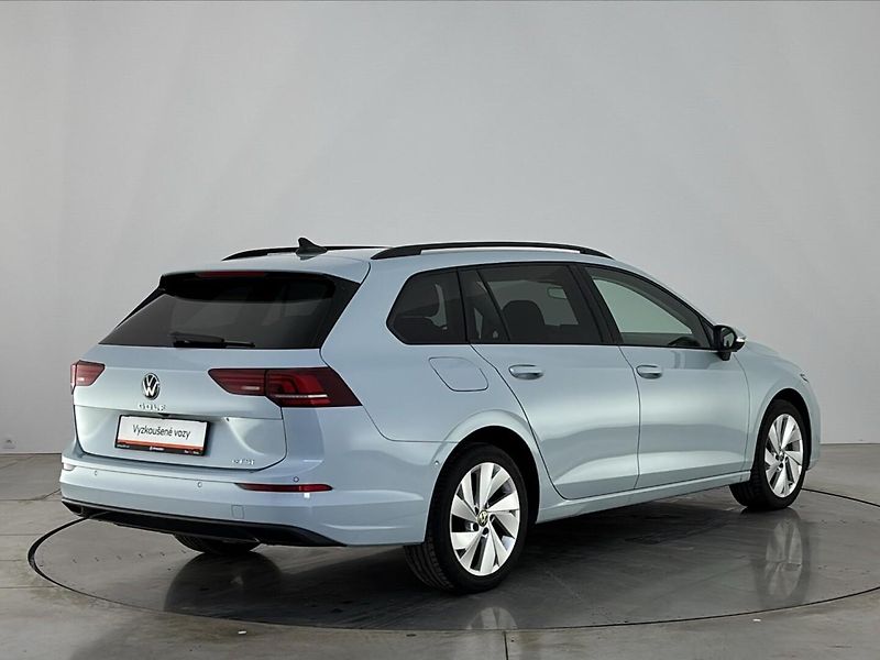 Volkswagen Golf Life DSG - fotka 2 z 30