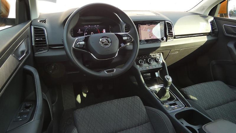 Škoda Karoq 1,5 TSI Style - fotka 5 z 22