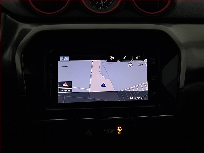 Suzuki Vitara (2018) Premium 1.4 BoosterJet, 4X4 - fotka 13 z 21