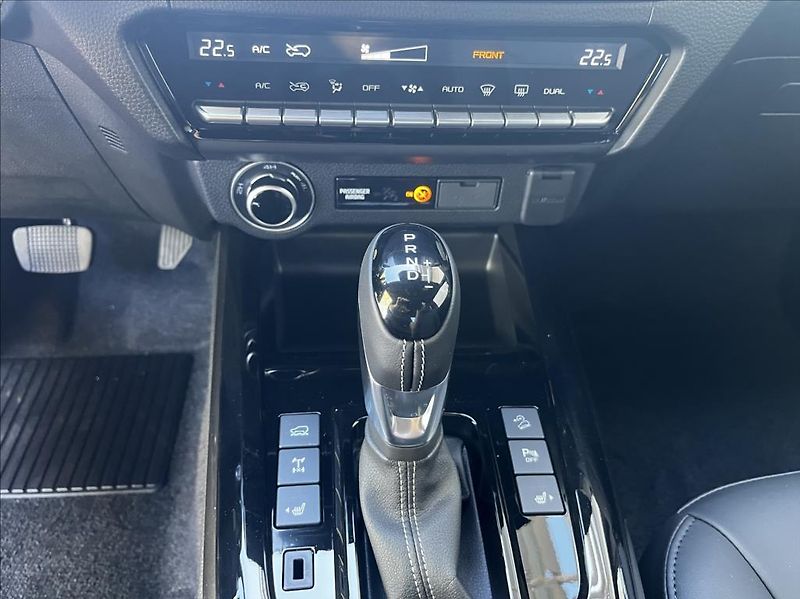Isuzu D-Max 1,9 Double Cab  6AT V-Cross 4x - fotka 17 z 27