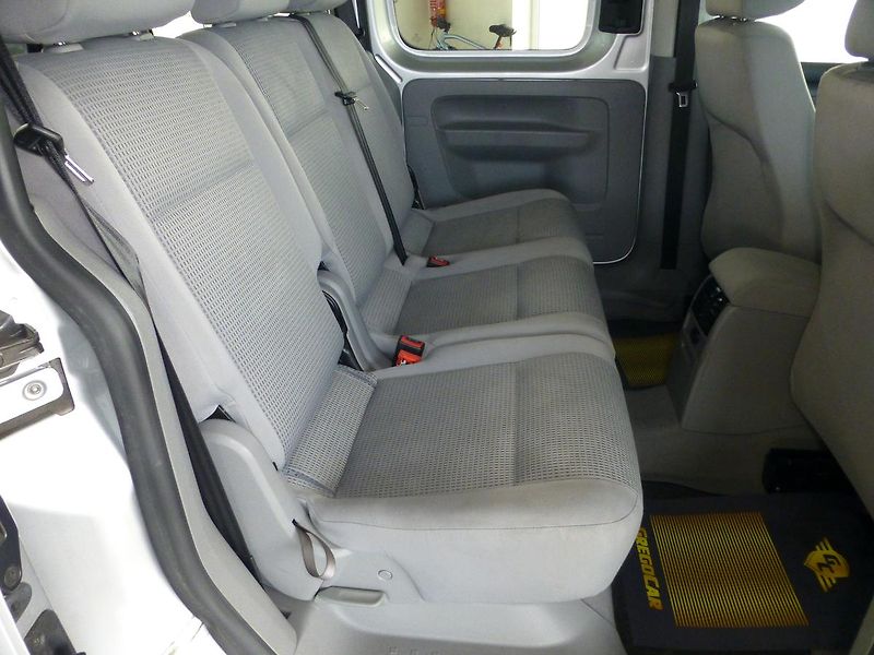 Volkswagen Caddy (2007) 1,4I**KLIMATIZACE**5 MÍST - fotka 18 z 22