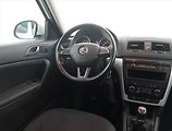 Škoda Yeti (2014) 2.0 TDI, 4X4, Park. senzory - náhled 7