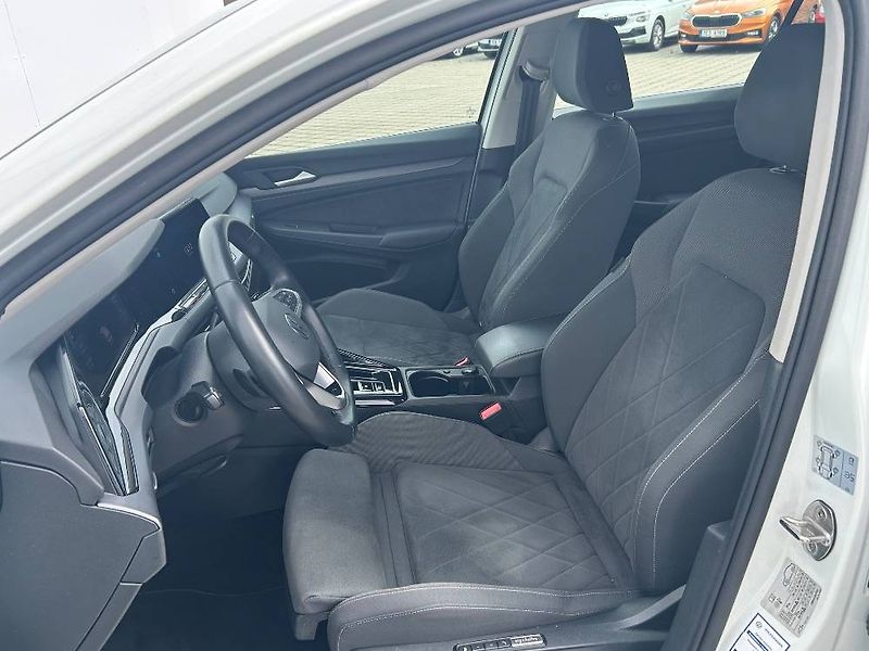 Volkswagen Golf Style 7DSG 1,5eTSI - fotka 6 z 25