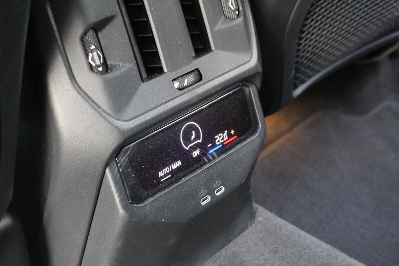 BMW X3 20d xDrive - fotka 19 z 22