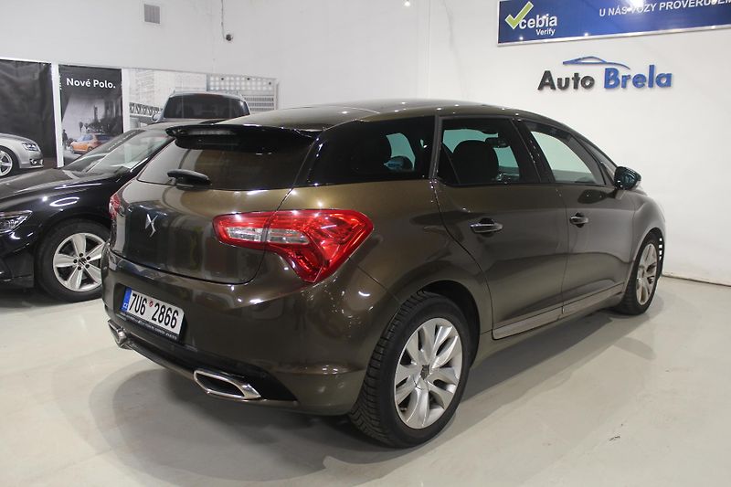 Citroën DS5 (2013) 2.0HDI Automat 120kW Navi ČR - fotka 13 z 36