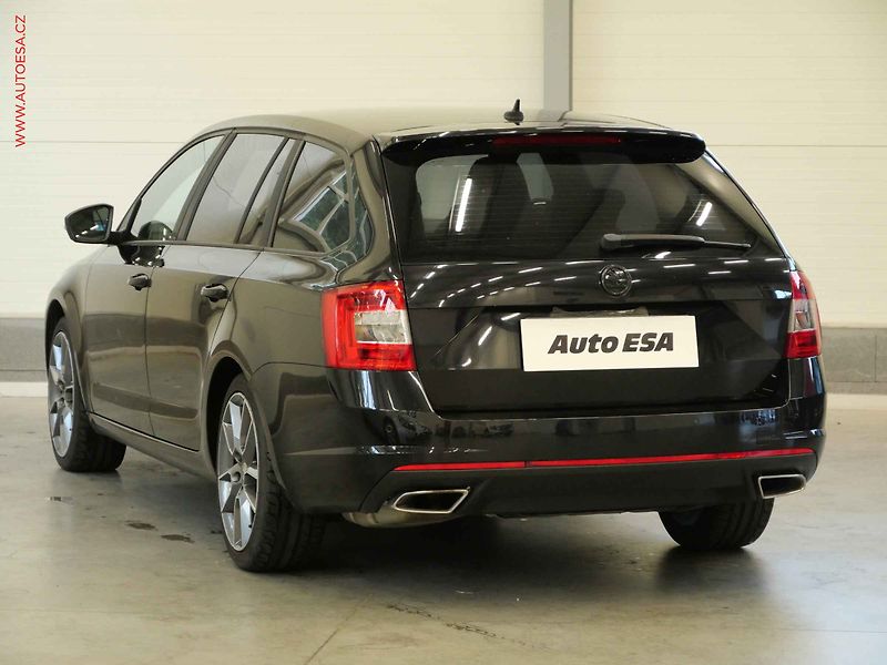 Škoda Octavia (2014) 2.0 TDI, ČR, DSG, xenon, AC - fotka 6 z 15