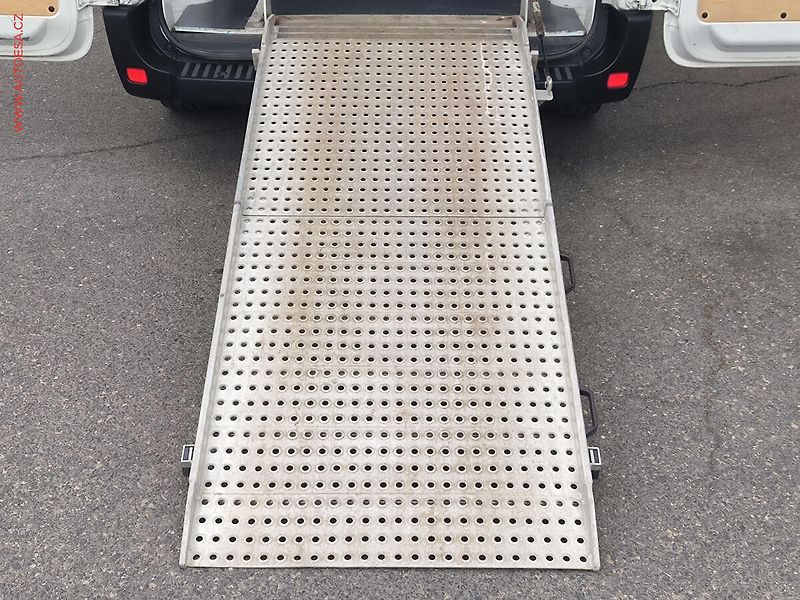Renault Master (2020) 2.3dCi L2H2, 110kW, AC - fotka 11 z 25