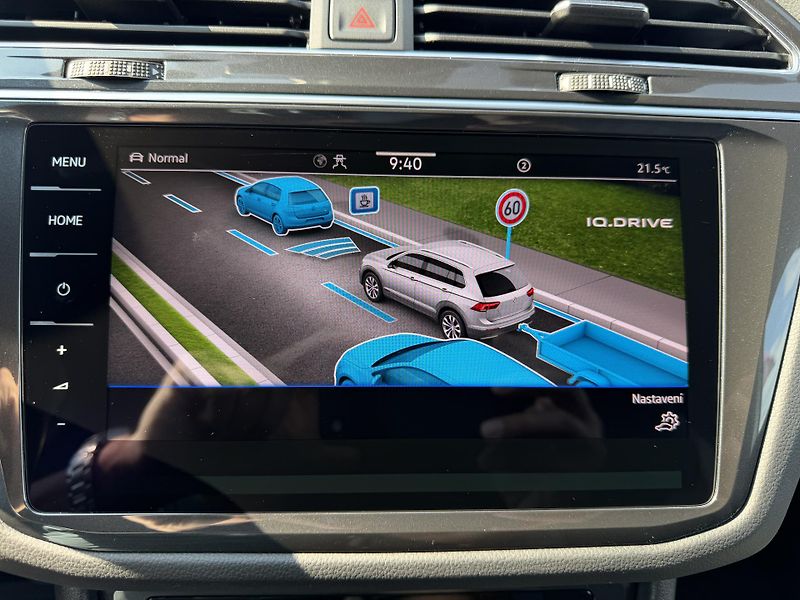 Volkswagen Tiguan R-Line 2,0 TSi/180kW 4x4 DSG - fotka 41 z 114