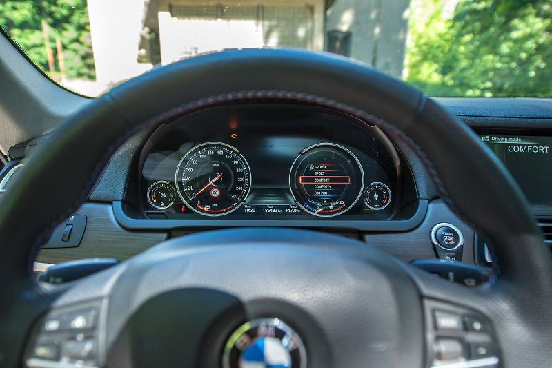 BMW Řada 7 (2012) - fotka 11 z 12