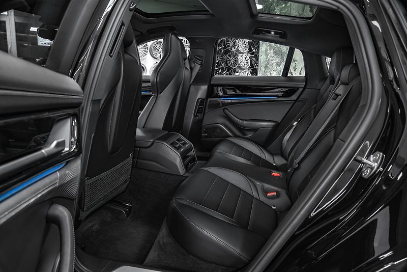 Porsche Panamera 4 /PANORAMA/BOSE/360/APPLECAR - fotka 12 z 20