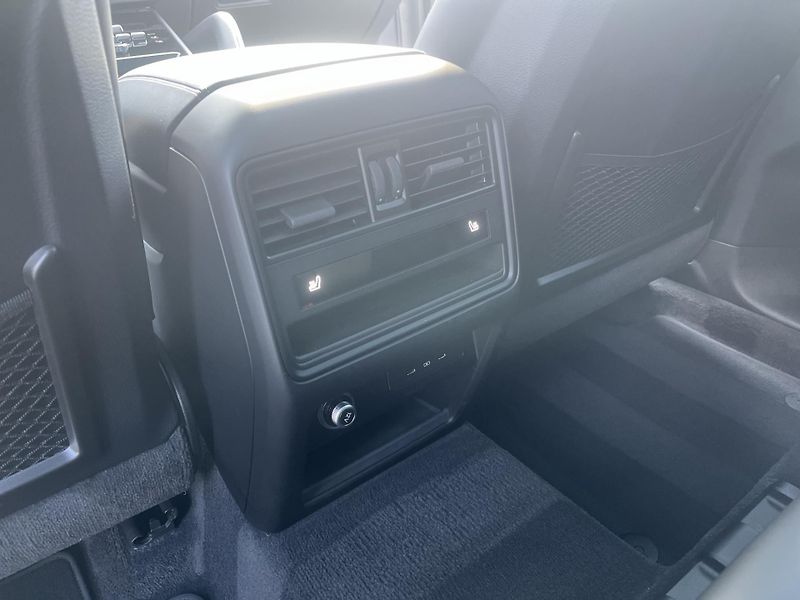 Porsche Cayenne (2025) E-hybrid - fotka 28 z 29