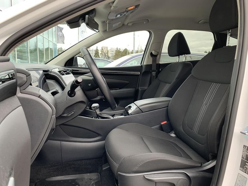 Hyundai Tucson SMART+ NAV 1.6 T-GDi MHEV DCT - fotka 16 z 22