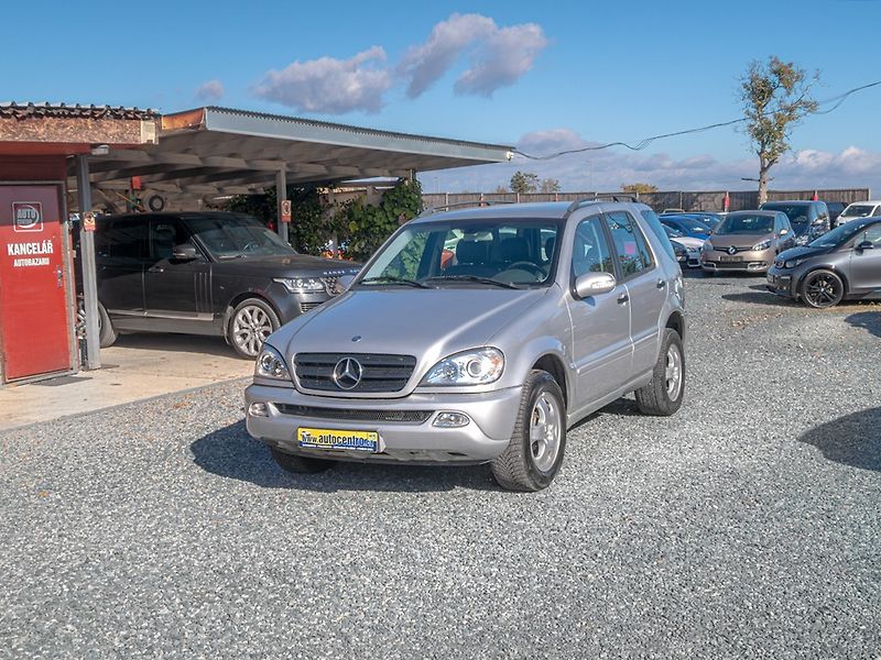 Mercedes-Benz Třídy M (2003) 270CDI 120KW – BEZ KOROZE - fotka 1 z 40