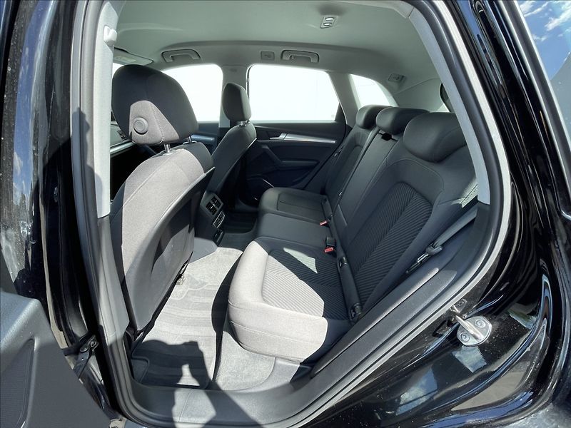 Audi Q5 2,0 40TDI quattro A7 Advanced - fotka 16 z 23
