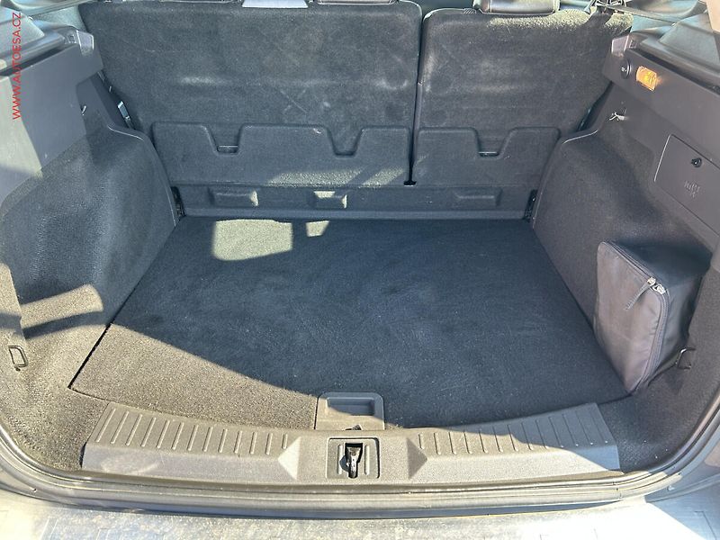 Ford Kuga (2013) 2.0TDCi 4x4, ČR, AT, navi - fotka 7 z 19