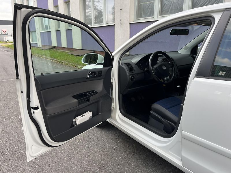 Volkswagen Polo 1,2 12V Trend / servis.kn. - fotka 8 z 33