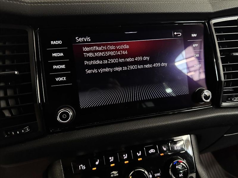 Škoda Kodiaq SPORTLINE 147kW 4x4 NEZ-TOP - fotka 21 z 49